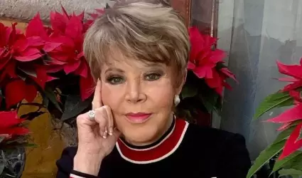 Lolita Ayala tiene que usar tanque de ox�geno en Ciudad de M�xico.