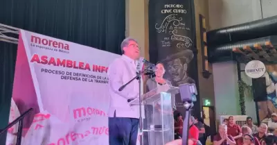 Ricardo Monreal llama a construir un pa�s donde la diversidad sea motor del desa