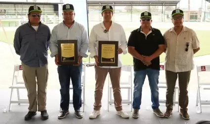 Entregan Gobierno de Ensenada y ECA LNG rehabilitaci�n del campo Rub�n S�nchez L