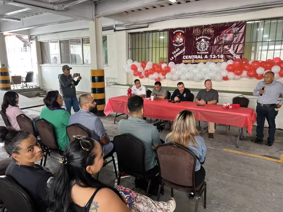 Reconocer�n el trabajo de bomberos activos y jubilados