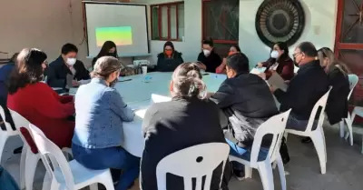Mesas regionales para el an�lisis del plan y los programas de estudio para el di