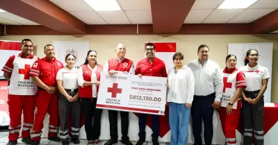 Donativo a Cruz Roja de Ensenada