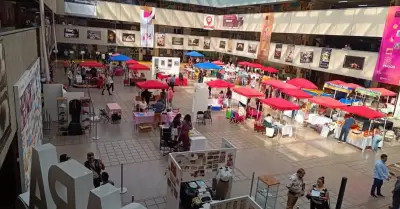 Beneficia gobierno de Montserrat Caballero a 204 personas con "Expo Mujer Empren