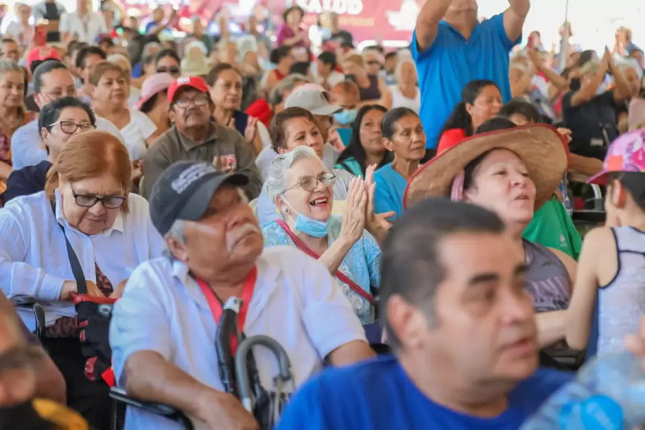 Realizan cirug�as de cataratas sin costo para personas adultas mayores