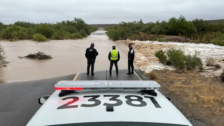 Vuelca autob�s en Catavi�a