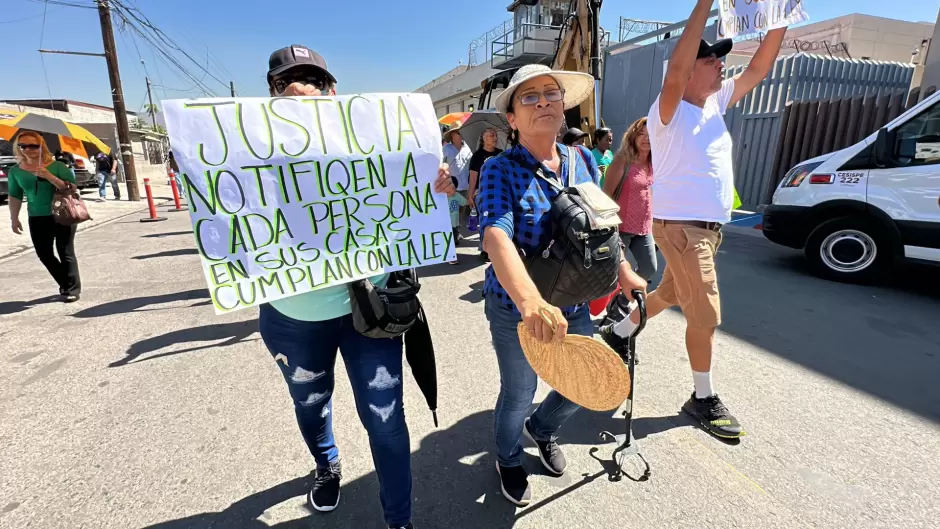 Protesta de vecinos de colonia Pea Nieto