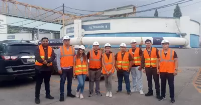 Visita de estudiantes de la Universidad Polit�cnica a la planta de agua potable
