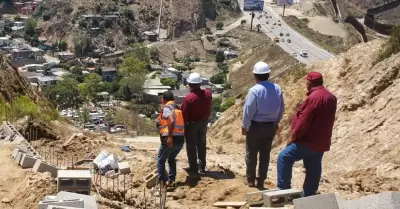 Rehabilitaci�n del emisor de L�neas Cuatas en Playas de Tijuana