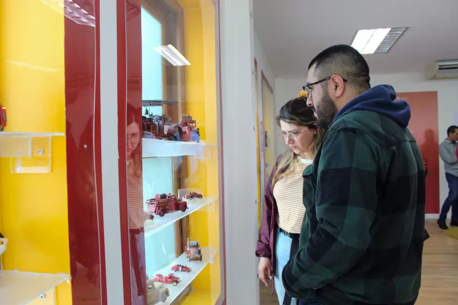 Exhibici�n "Bomberos de Tijuana: colecci�n de juguetes"