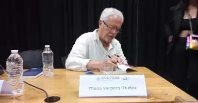 Plasma Mario Vergara sus vivencias en "Tras los recuerdos en fuga"