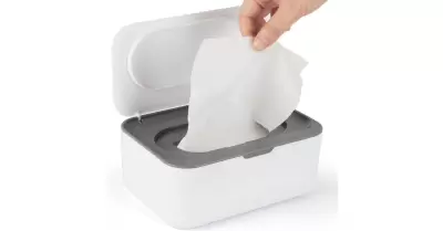 Dispensador de toallitas h�medas para beb�.