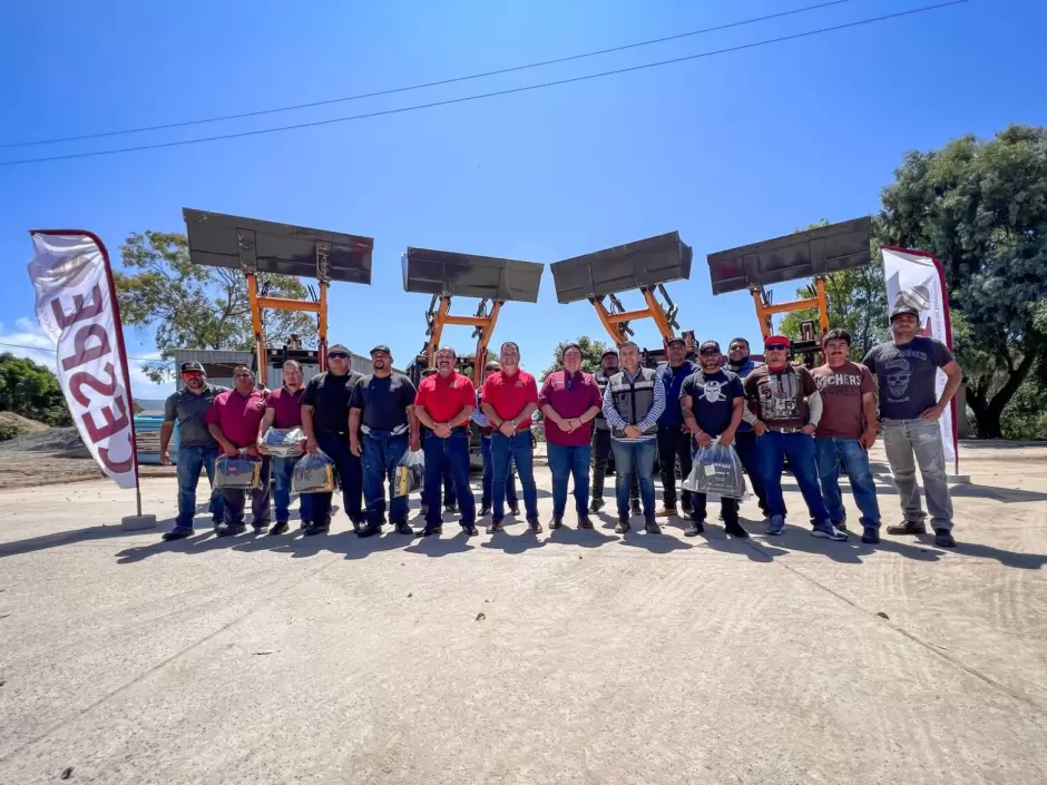 Dotaci�n de equipo y maquinaria al �rea t�cnica
