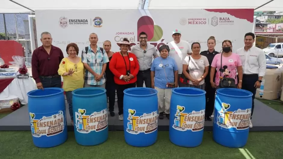 Apoyos sociales y productivos a familias de la colonia Morelos I