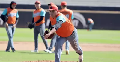 Juan Pablo Oramas se report� a los entrenamientos de pretemporada