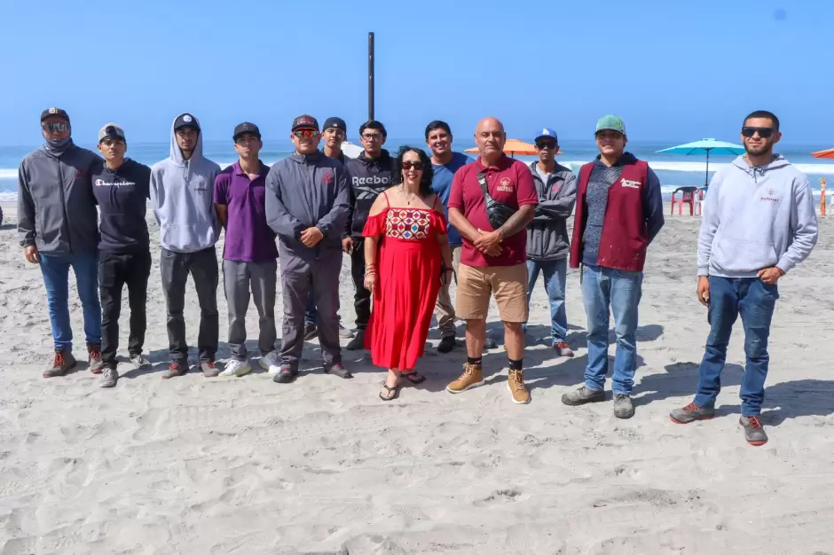 Campaa 'Limpieza de Playa' junto con Baja Beach Fest y Proyecto Fronterizo