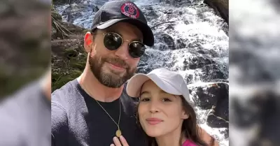 Chris Evans se cas� con Alba Baptista.