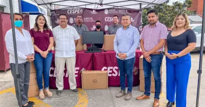 �reas comerciales y de atenci�n al p�blico