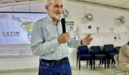 Dr. Armando Duarte Moller