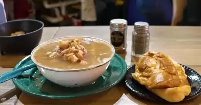 "El Pel�n Villa", un restaurante ubicado en la entrada de Matamoros y El�as Call