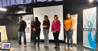 Pl�ticas para promover la inclusi�n y eliminar las barreras para el aprendizaje