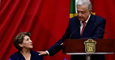Andrs Manuel Lpez Obrador acudi a la toma de posesin de Delfina Gmez.