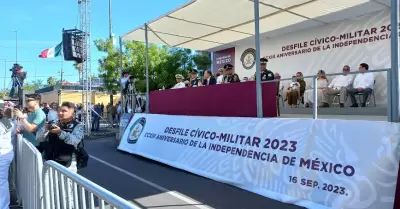 Desfile c�vico militar