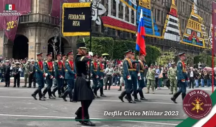 Regimiento Preobrazhenskiy particip en desfile de Mxico