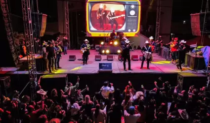Realiza Gobierno de Rosarito concierto con Los Invasores de Nuevo Le�n ante m�s 