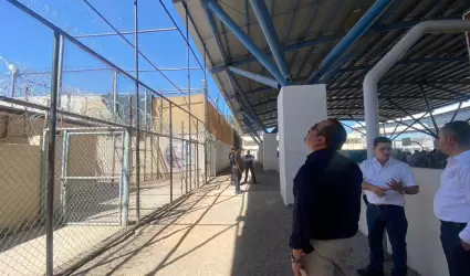 Supervisan avances del reforzamiento de seguridad del centro penitenciarios de M