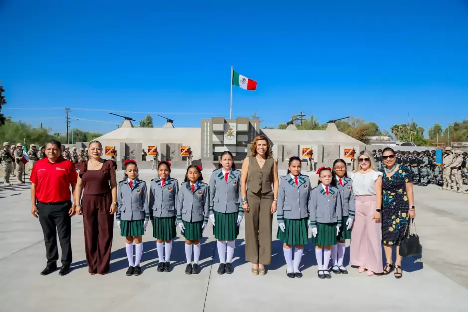 Conmemoran bicentenario del Heroico Colegio Militar