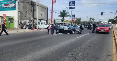 Tr�gico accidente en Rosarito: Una v�ctima mortal en el Bulevar Benito Ju�rez