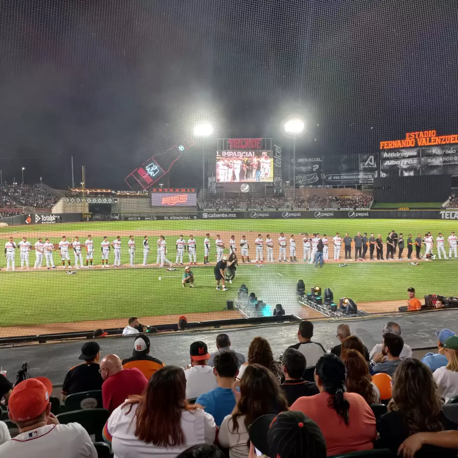 Inauguraci�n en el Estadio Fernando Valenzuela