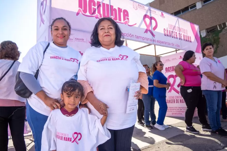 Lazo rosa en la lucha contra el c�ncer de mama