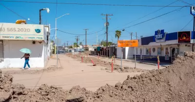 Reposici�n de l�neas de alcantarillado y drenaje pluvial