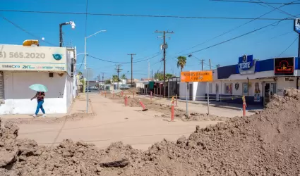 Reposici�n de l�neas de alcantarillado y drenaje pluvial