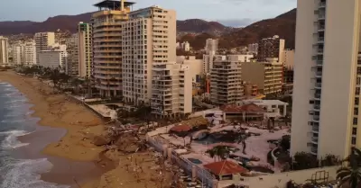 Zona hotelera de Acapulco tras el impacto de "Otis".