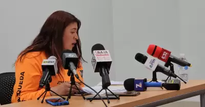 M�nica Jazm�n Mart�nez Villanueva, hermana de desaparecido