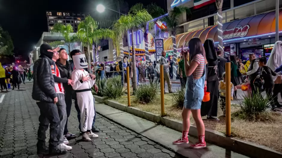 Exitosa celebraci�n de Halloween en la Avenida Revoluci�n