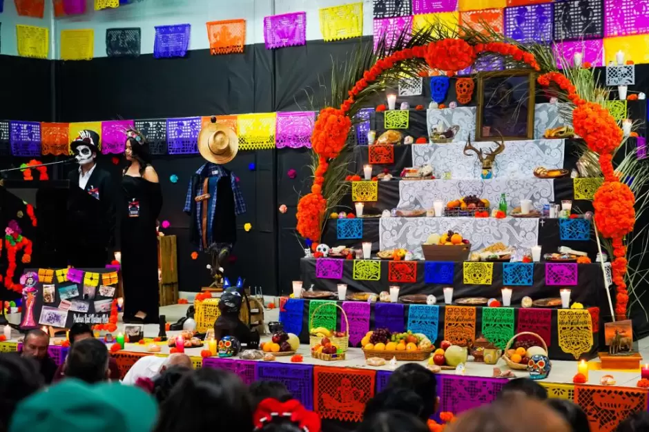 Ofrenda de D�a de Muertos en la Secundaria T�cnica No. 28