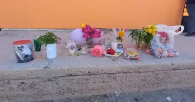 Veladoras en memoria de la ni�a