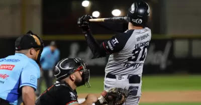 Naranjeros pierden el tercero de la serie ante Sultanes