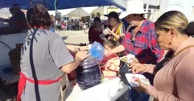 Realizan encuentro comunitario con vecinos de la zona oeste de Tijuana