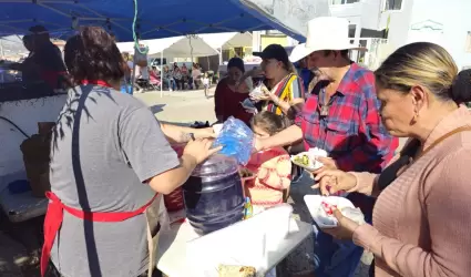 Realizan encuentro comunitario con vecinos de la zona oeste de Tijuana