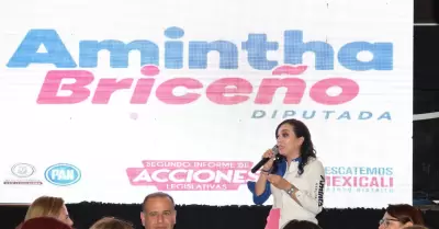 Presenta diputada Amintha Brice�o segundo informe de actividades legislativas