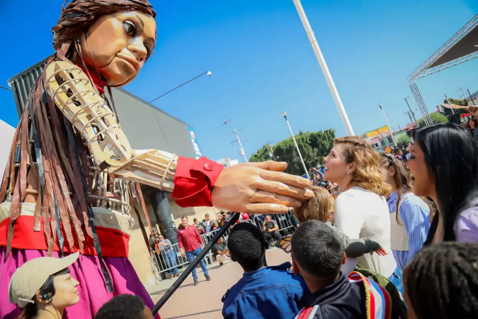 Da Marina del Pilar bienvenida a Amal y rinde honor a la ni�ez migrante