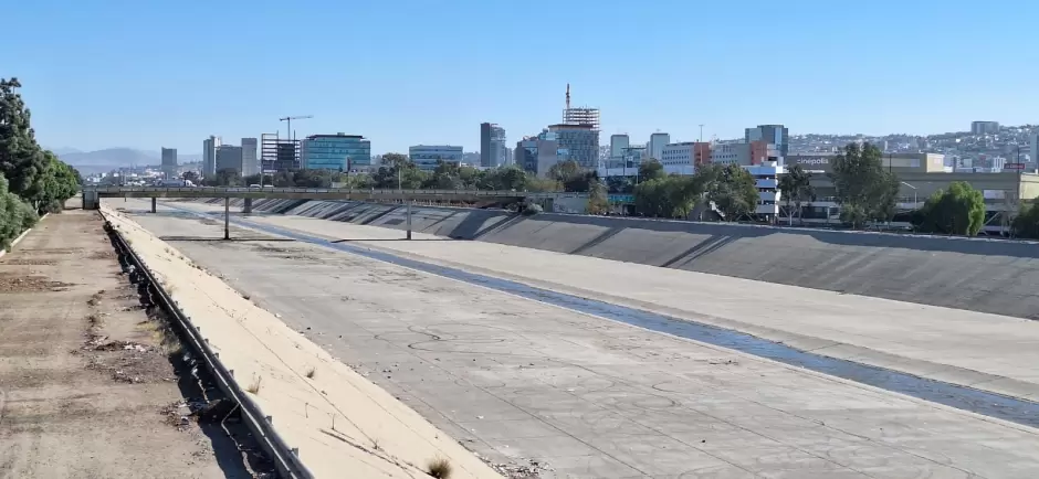 Canalizaci�n R�o Tijuana