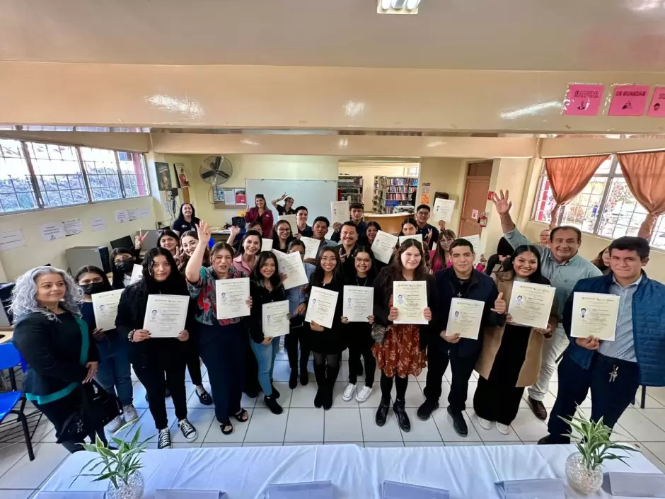 Entrega de t�tulos profesionales