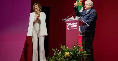 Marina del Pilar y Andrs Manuel Lpez Obrador