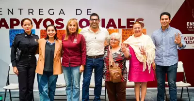 Entrega de apoyos sociales a 115 ciudadanos