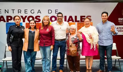 Entrega de apoyos sociales a 115 ciudadanos